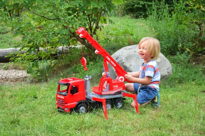 Feuerwehrkranwagen mit Mercedes-Lizenz