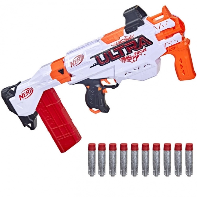 Nerf Ultra Focus Blaster mit Schaumstoffpfeilen