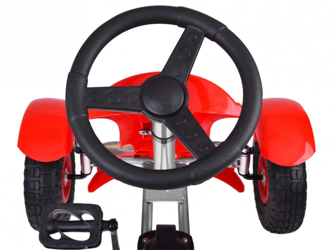 Sportlicher grüner Tretauto-Kart mit aufblasbaren Rädern