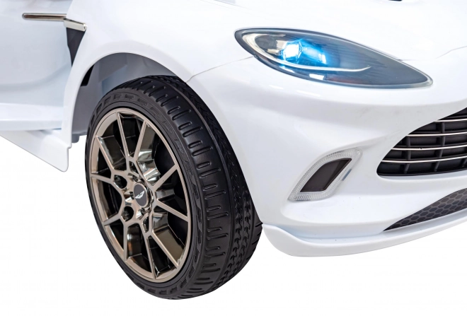 Aston Martin DBX Weiß