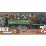 Militärisches Auto mit Anhänger und Maschinengewehr