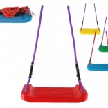 Plastikschaukel für Kinder für den Garten
