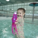 Rosa Wassertierchen Squiddy