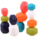 Bauklötze für das Balancieren und Bauen von Pyramiden