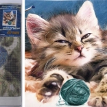 Diamantmalerei – Kätzchen mit Wollknäuel 30 × 40 cm