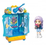 Qman UNA Kleiderschrank der Sängerin