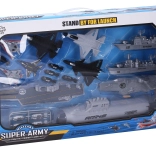 Flugzeugträger mit Katapult und U-Boot